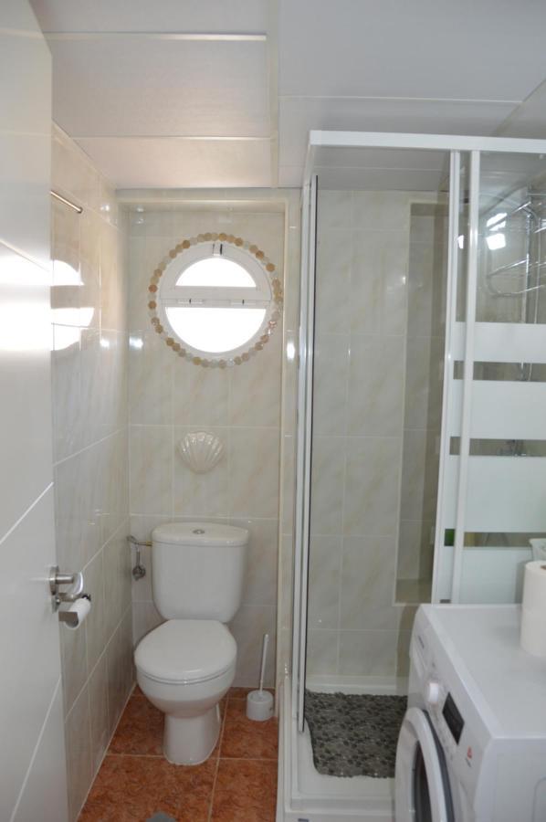 Inlesa 5A Holiday Apt With Pool بينايدورم المظهر الخارجي الصورة