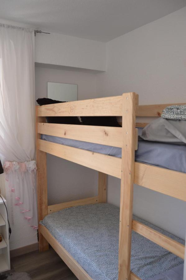 Inlesa 5A Holiday Apt With Pool بينايدورم المظهر الخارجي الصورة