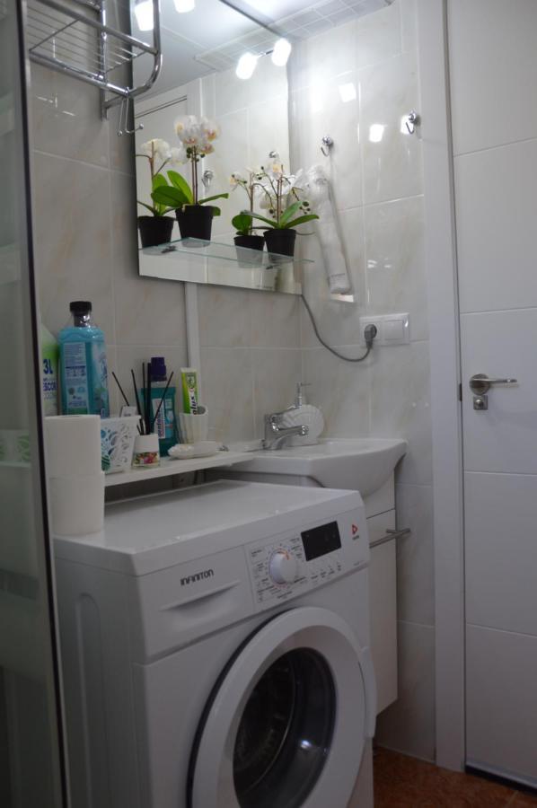 Inlesa 5A Holiday Apt With Pool بينايدورم المظهر الخارجي الصورة