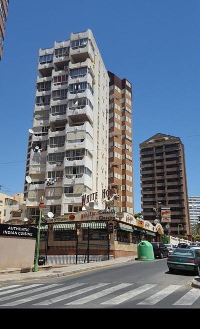Inlesa 5A Holiday Apt With Pool بينايدورم المظهر الخارجي الصورة